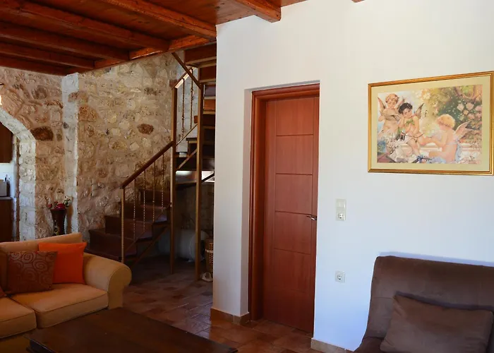 Villa George Stone *