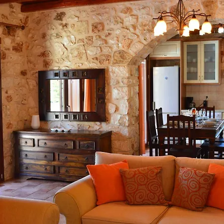 Villa George Stone Antipata (Erisos)